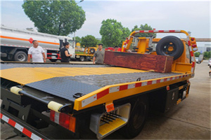 涵江附近拖车电话号码服务